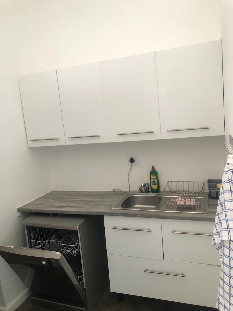 6 Bedroom Property for Sale in Westcliff Western Cape